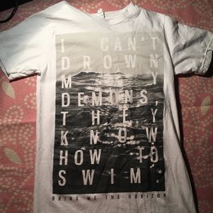 bring me the horizon white band shirt xs